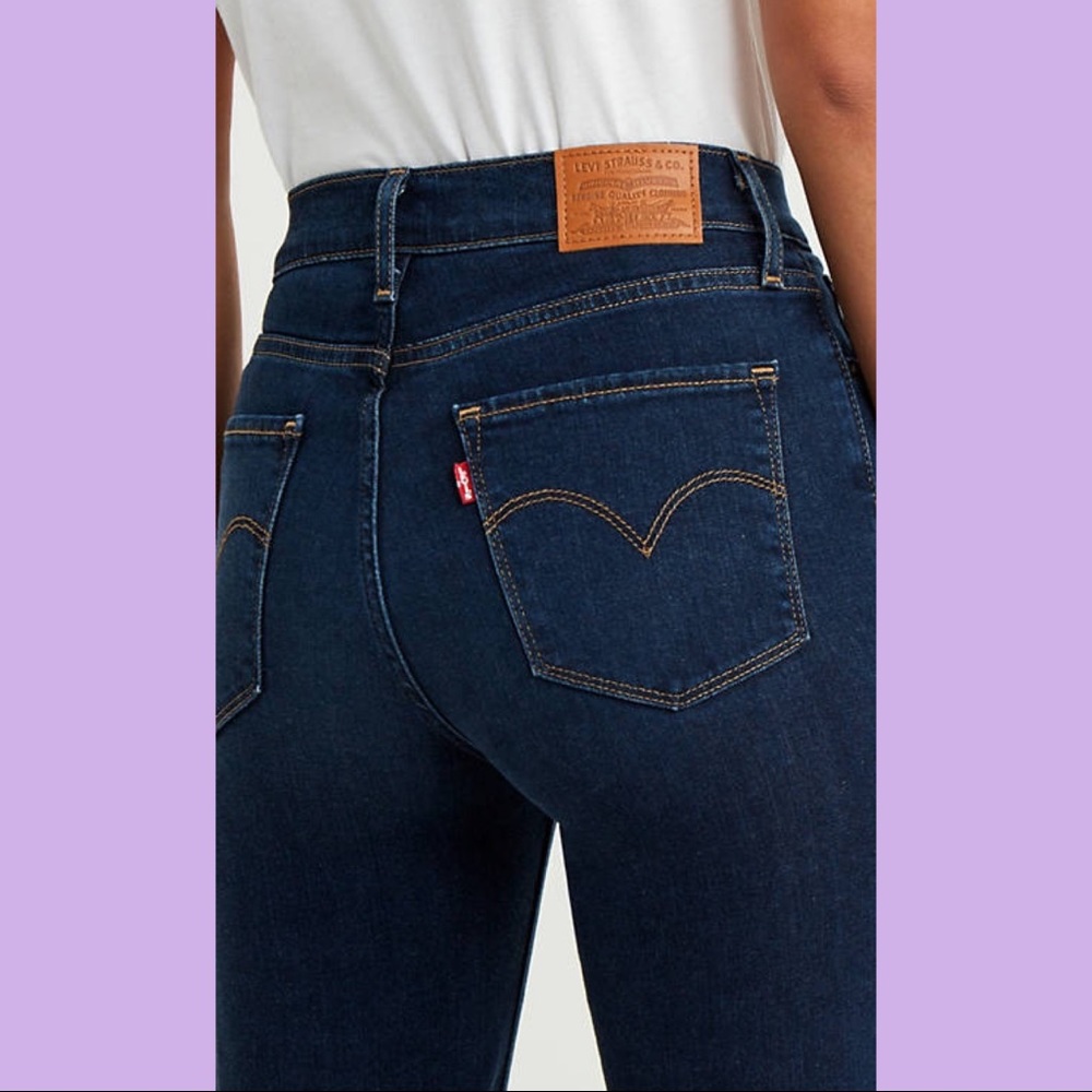 SEE NEW LISTING - NWT Levis 724 High-Rise Straight Jeans 27x30 - Picture 5 of 11